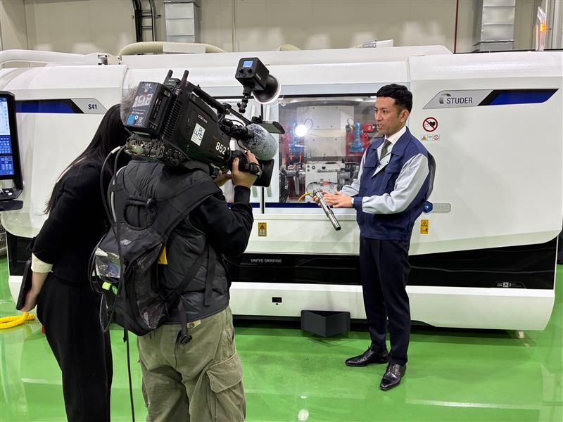 ワールドビジネスサテライトの取材の様子